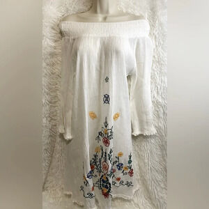 S.R Fashions dress tunica floral embroidered.Off shoulders. Brand New with Tag.